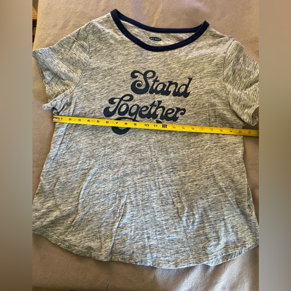 Old Navy Everywhere XL Gray T-shirt Blue Letters Stand Together gently used - Picture 4 of 6